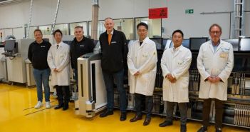Zweite SMT-Linie steigert Benders Baugruppenkapazität flexibel um 30 (Foto: FUJI EUROPE CORPORATION GmbH)