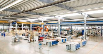 Partzsch digitalisiert gesamte Kupferflachdrähteproduktion mit LOGSOL für präzise (Foto: LOGSOL GmbH)