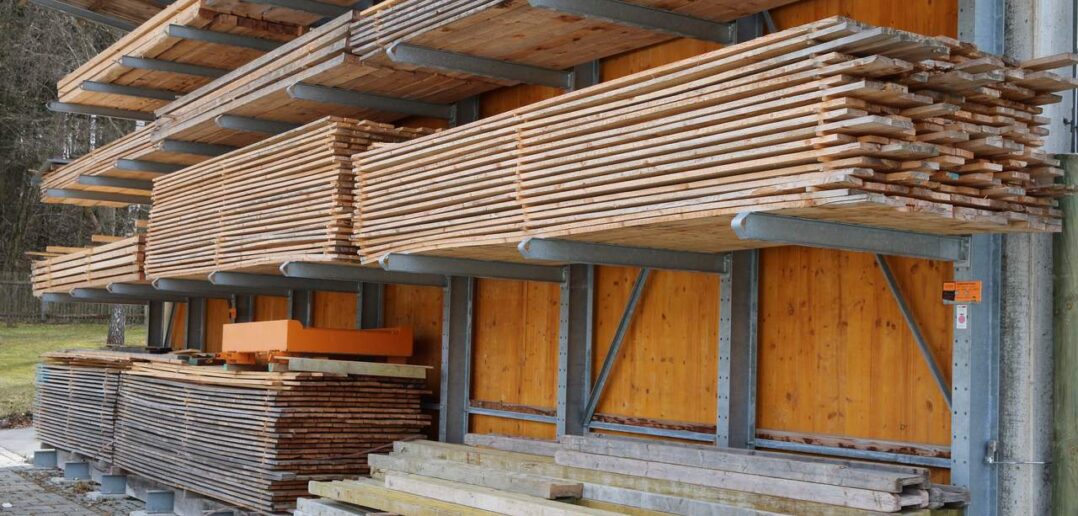 Sicher und platzsparend lagern: Regallösungen für schwere Lasten Sicher und platzsparend lagern: Regallösungen für schwere Lasten (Foto: AdobeStock - Diana - 138692506)