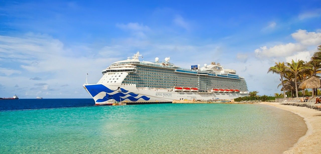 Princess Cruises bestellt drei neue Voyager Class-Schiffe bei (Foto: AdobeStock - NAN - 300398351)