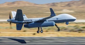 Weltweit unbemannter Erstflug des LoyalEye-AEW-Systems auf MQ-9B in (Foto: Saab AB)